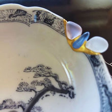 Load image into Gallery viewer, Pine pattern Yobitsugi plate  松柄呼継ぎ皿 - KOKO utsuwa