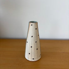 Load image into Gallery viewer, Tokoname Flower Vase  -Dots-