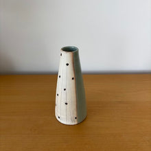 Load image into Gallery viewer, Tokoname Flower Vase  -Dots-