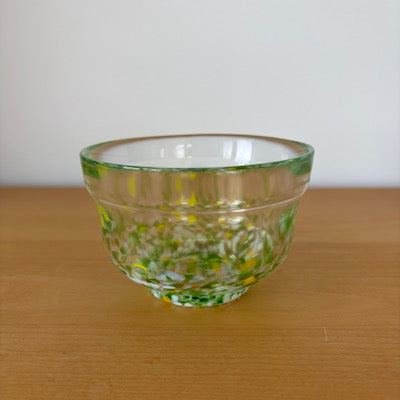 Matsugaoka Glass Bowl -Wakakusa Green-