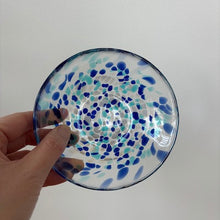 Load image into Gallery viewer, Matsugaoka Glass Plate -Umi Blue-