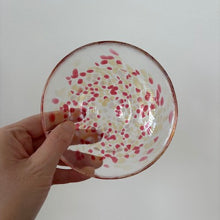 Load image into Gallery viewer, Matsugaoka Glass Plate -Sumomo Pink-