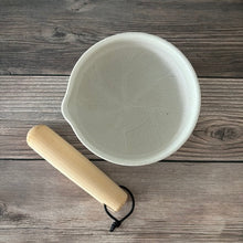 Load image into Gallery viewer, Shikika Katakuchi Mortar and Pestle - KOKO utsuwa