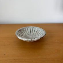 Load image into Gallery viewer, Mamezara   -Floral Curving-