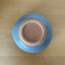 Load image into Gallery viewer, Crackle Glaze Katakuchi Matcha Bowl – Slate Gray
