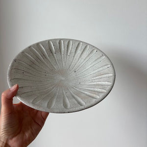 Hyozan Deep Carved Bowl -Kohiki-