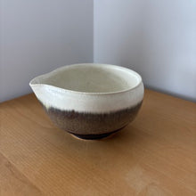 Load image into Gallery viewer, Two-Tone Ash Cream Katakuchi Matcha Bowl