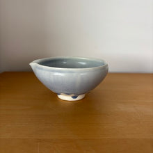 Load image into Gallery viewer, Katakuchi Small Spouted Bowl