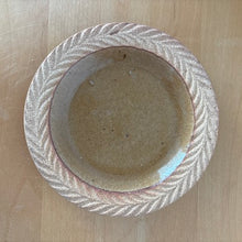 Load image into Gallery viewer, Laurier Rim Small Plate - KOKO utsuwa