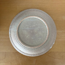 Load image into Gallery viewer, Laurier Rim Plate - KOKO utsuwa