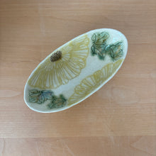 Load image into Gallery viewer, Peony Oval Small Bowl - KOKO utsuwa