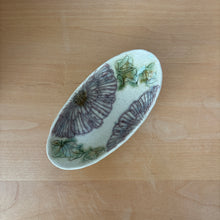 Load image into Gallery viewer, Peony Oval Small Bowl - KOKO utsuwa