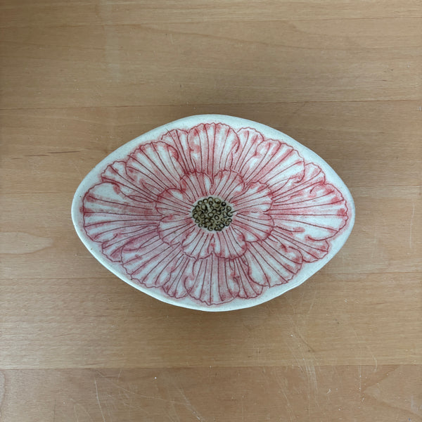 Peony Hishigata Plate - KOKO utsuwa