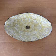 Load image into Gallery viewer, Peony Boat-Shaped Platter - KOKO utsuwa