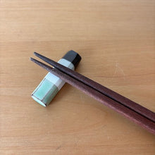 Load image into Gallery viewer, Tombo Chopstick Rest -Colors-