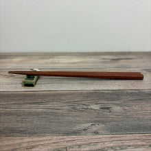 Load image into Gallery viewer, Tombo Chopstick Rest  Oribe - KOKO utsuwa
