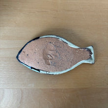 Load image into Gallery viewer, Tatara Fish Plate - KOKO utsuwa