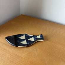 Load image into Gallery viewer, Tatara Fish Plate - KOKO utsuwa
