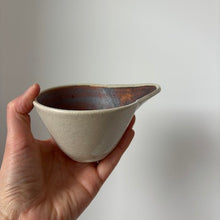 Load image into Gallery viewer, Spouted Sauce Bowl - KOKO utsuwa
