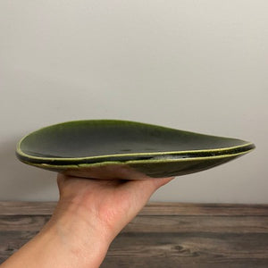 Tawami Oval Plate   Oribe Green - KOKO utsuwa