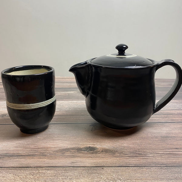 Black Oribe Tea Pot - KOKO utsuwa