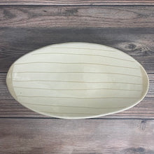 Load image into Gallery viewer, Oval Plate  Cream - KOKO utsuwa