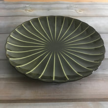 Load image into Gallery viewer, Giyaman Green Plate - KOKO utsuwa